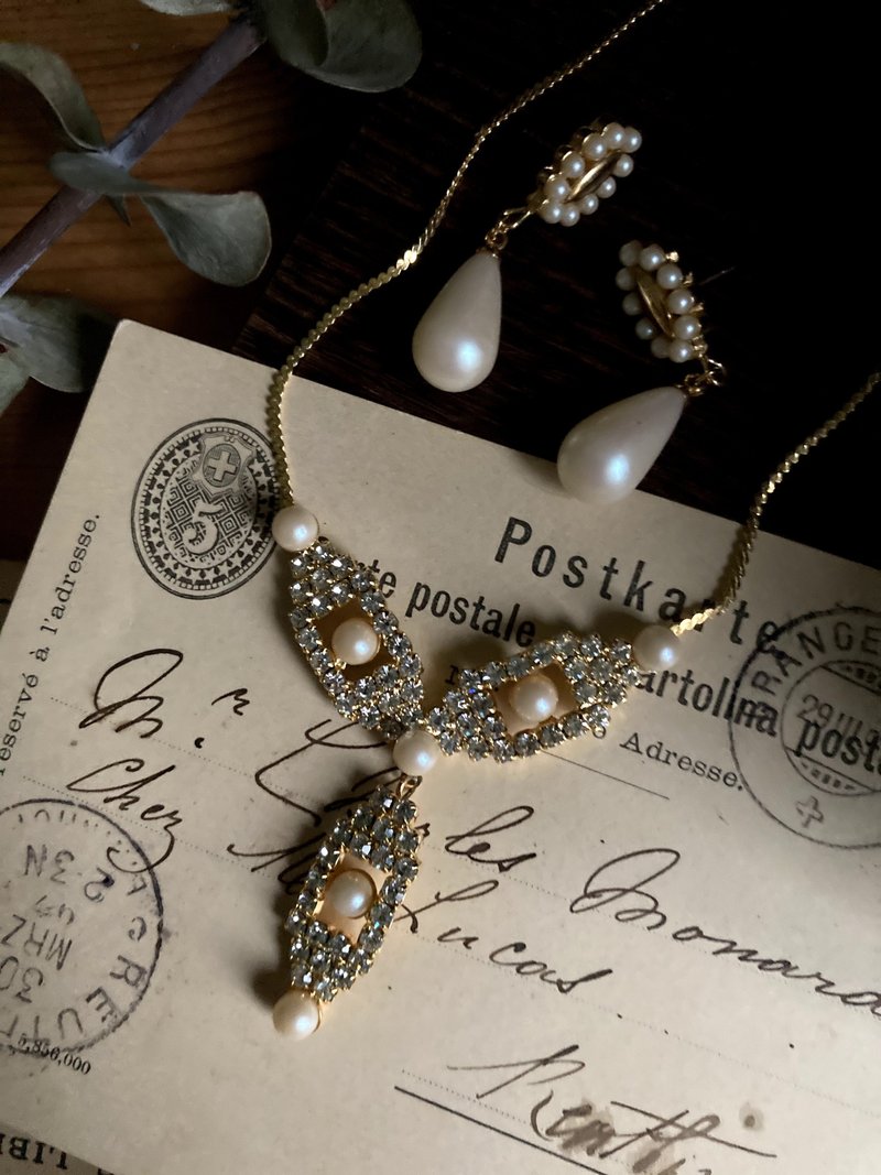 1980s covered with gold freshwater pearl necklace stunning Stone earrings Kits - ต่างหู - ไข่มุก 