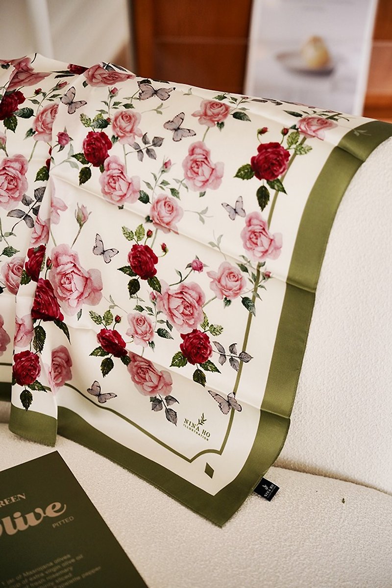 60x60 法國玫瑰雙面真絲絲巾(草綠) - 絲巾 - 絲．絹 多色