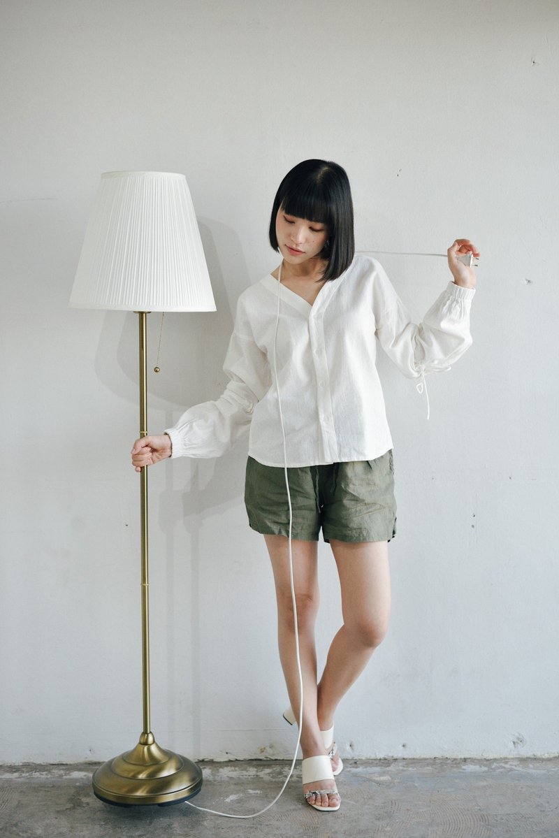 V-neck Cotton shirt - white color - เสื้อเชิ้ตผู้หญิง - ผ้าฝ้าย/ผ้าลินิน ขาว