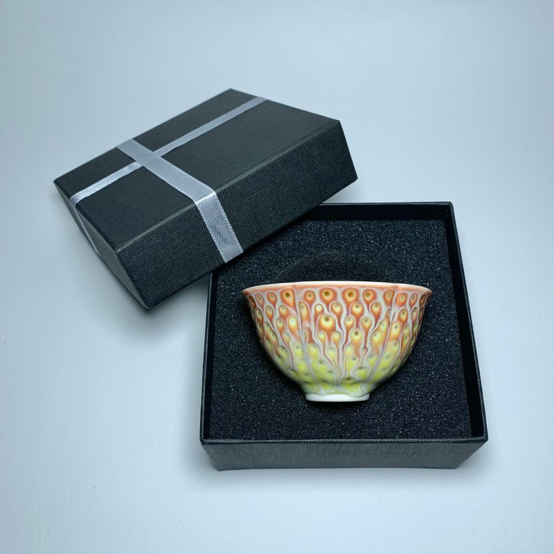 孔雀開屏 葵花杯 80ml 邱毓寧 鶯歌製 A10-20 - 茶壺/茶杯/茶具 - 瓷 多色