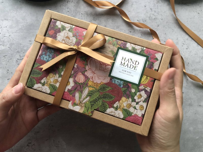 Exclusive [Hundred Flowers Gift Box] Repurchase no. 1 souvenir New Year gift box Hantian Hawaii Bean Comprehensive Edition - Snacks - Fresh Ingredients 