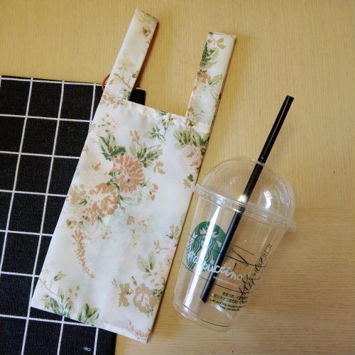 Rose Tea (blanchedalmond)。Handmade reusable bag for drinks and anything