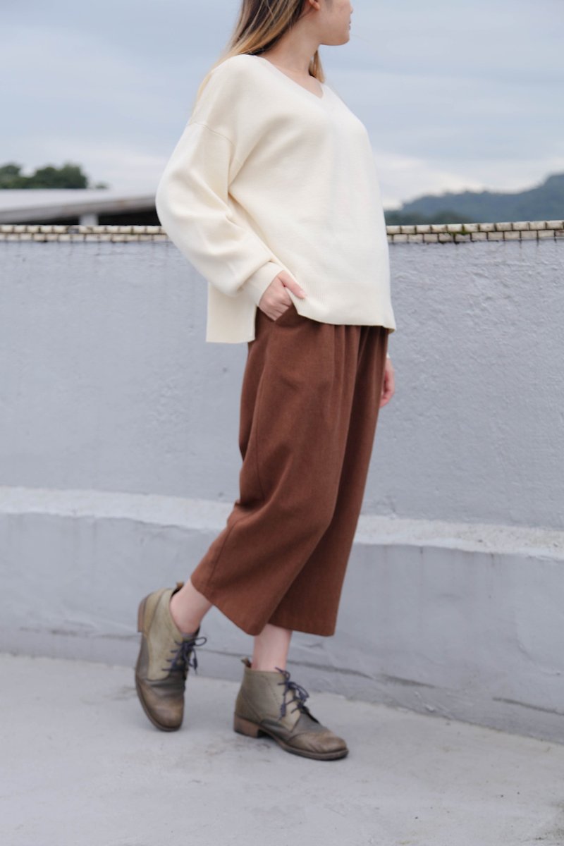 i&#39;m pleated loose cropped trousers