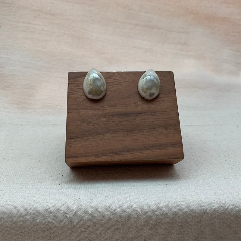 Earrings/half 14 amber - ต่างหู - ดินเผา 