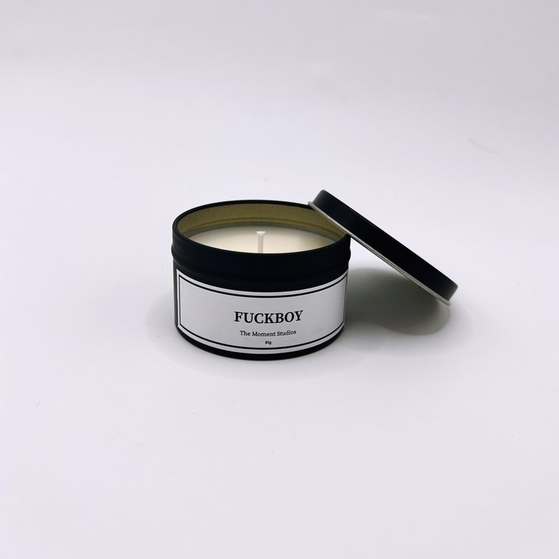 【Handmade in Hong Kong】 No.24 Fuckboy - Travel Candle 80G - เทียน/เชิงเทียน - วัสดุอื่นๆ 