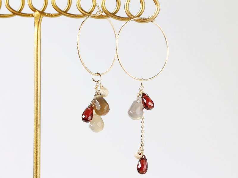 14 kgf-garnet asymmetry glitter hoop pierced earrings (can change to clip-on) - Earrings & Clip-ons - Gemstone Red