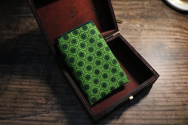 棉．麻 手帕 綠色 - 绿色四叶草花纹口袋巾特别花纹进口面料手帕丝巾