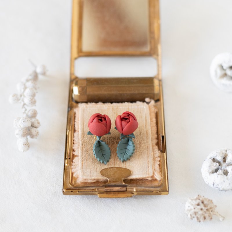 Rose pierced earrings with swaying leaves / Clip-On / terracotta red - Earrings & Clip-ons - Clay Red