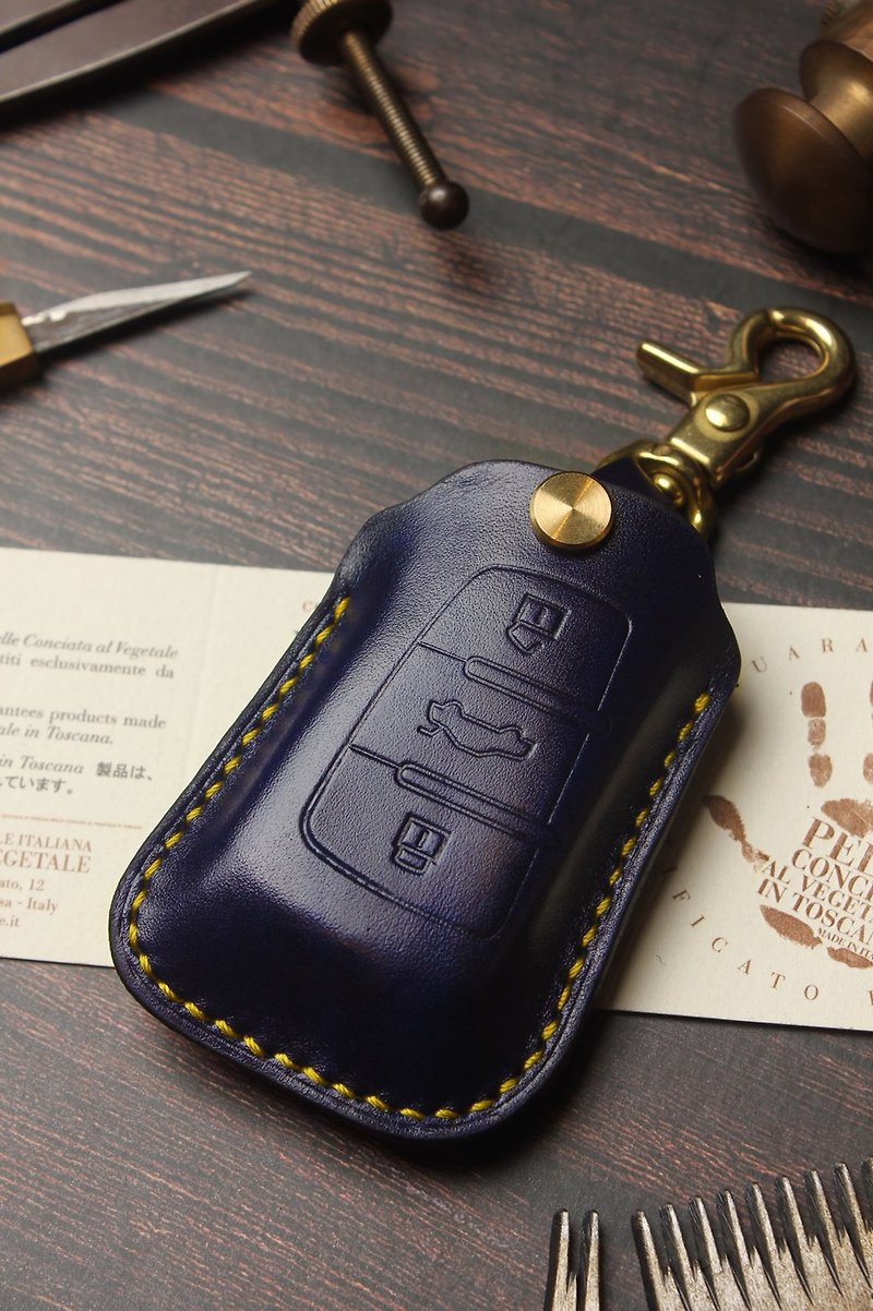 [Poseidon boutique handmade leather goods] Volkswagen car key holster leather handmade - Keychains - Genuine Leather 