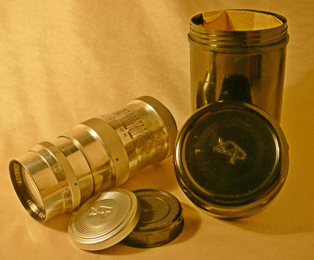 KMZ JUPITER-11 135mm f4 レンズ M39 LTM ライカ ゾルキ FED