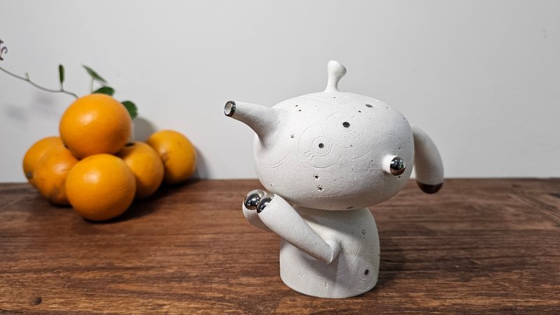 現代雅致茶壺【無相子】茶藝空間陶藝雕塑 - 茶壺/茶杯/茶具 - 瓷 白色