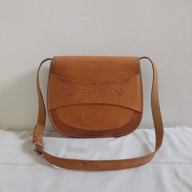 Leather bag_B084 - Messenger Bags & Sling Bags - Genuine Leather Brown