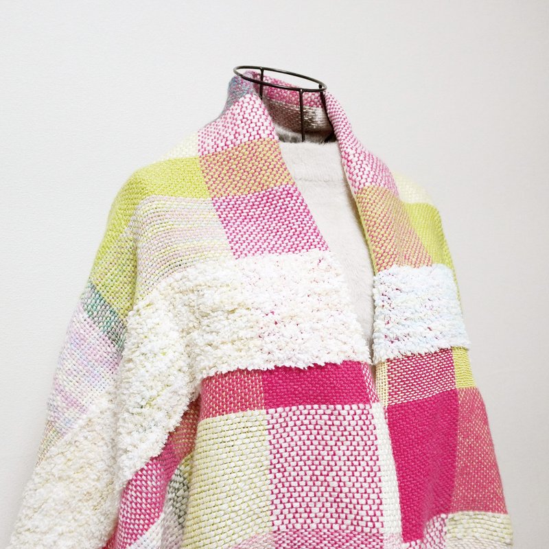 Hand-woven large blanket 70144 - ผ้าพันคอถัก - วัสดุอื่นๆ หลากหลายสี