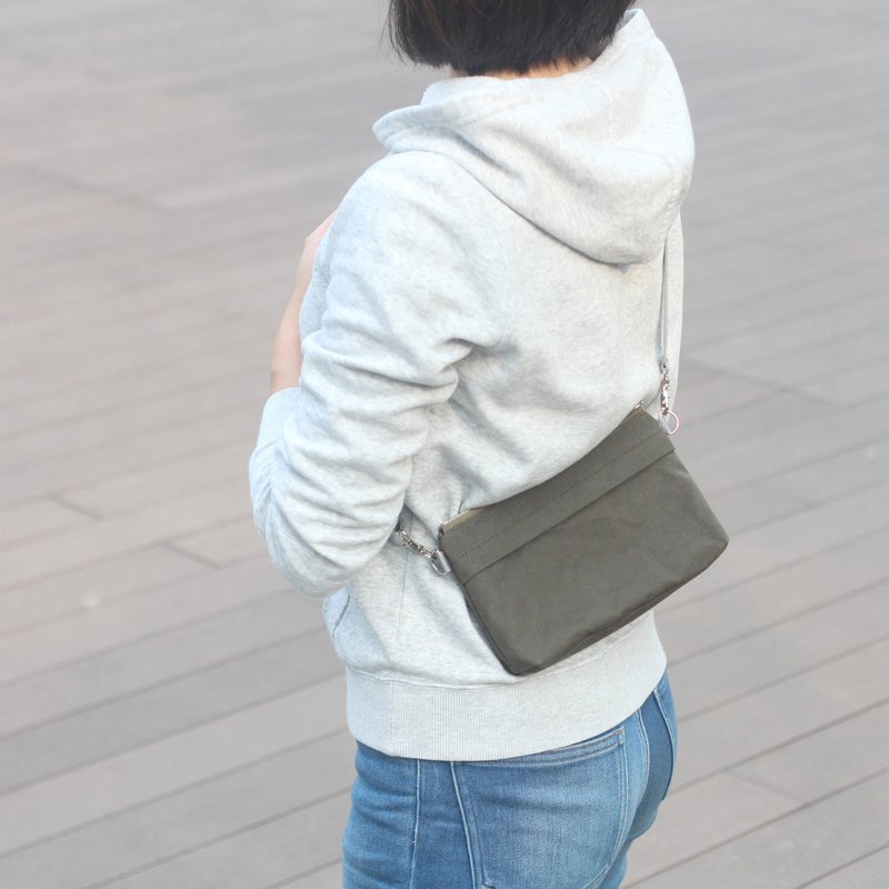 Carry-on bag/cross-body bag/Japanese canvas-olive green - Clutch Bags - Cotton & Hemp Green