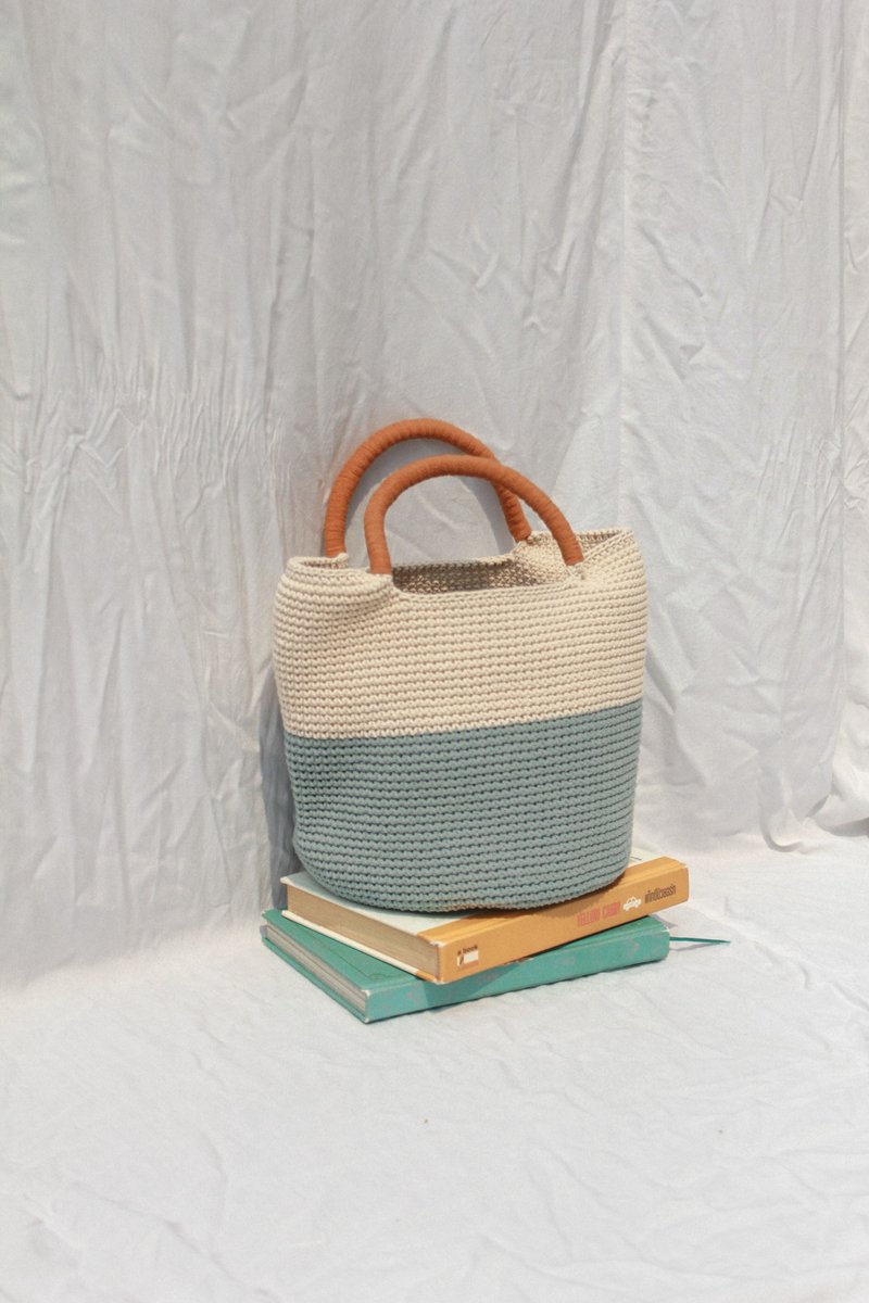 Two Tone (greyish blue & cream) Dark Orange Strap ,Bucket hand bags - 手提包/手提袋 - 其他材質 多色