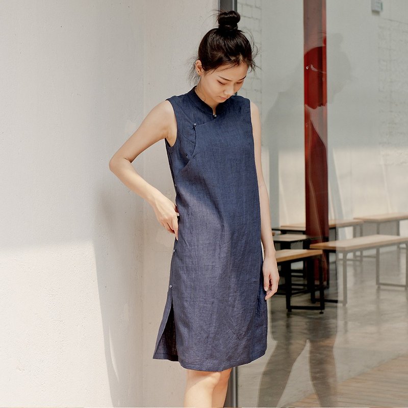 藍色無袖紐扣改良旗袍裙 無袖洋裝 D180113 - 連身裙 - 棉．麻 藍色