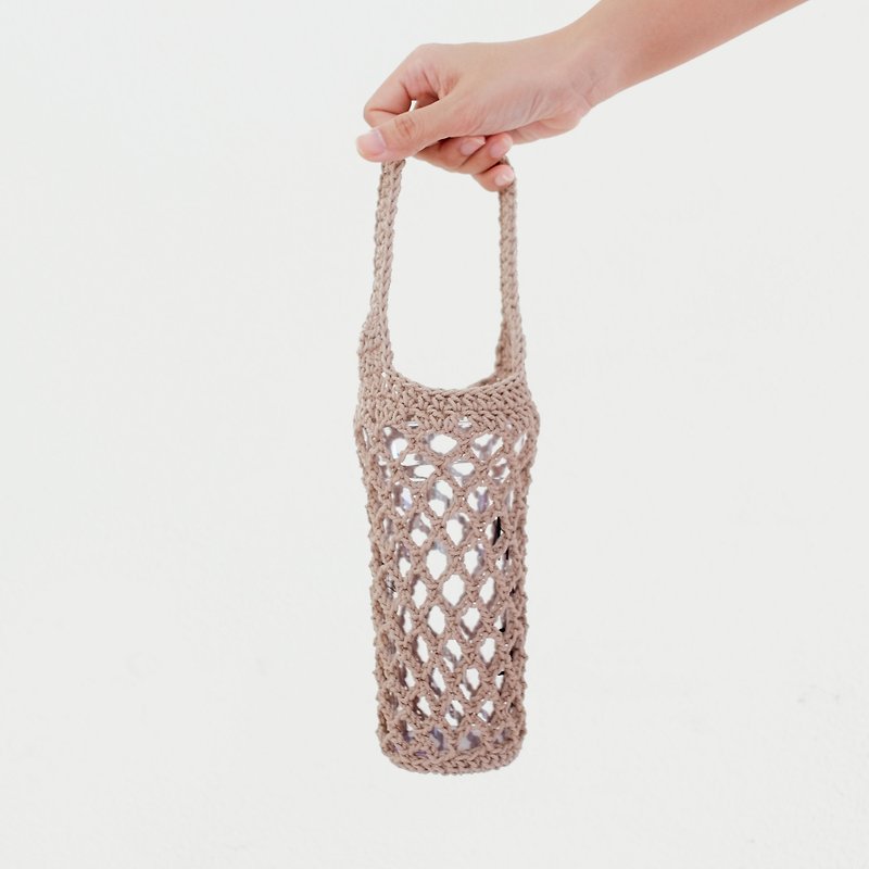 Eco-Friendly Beverage | Brown | Crochet Sleeve with Handle - 杯袋/飲料提袋 - 棉．麻 卡其色