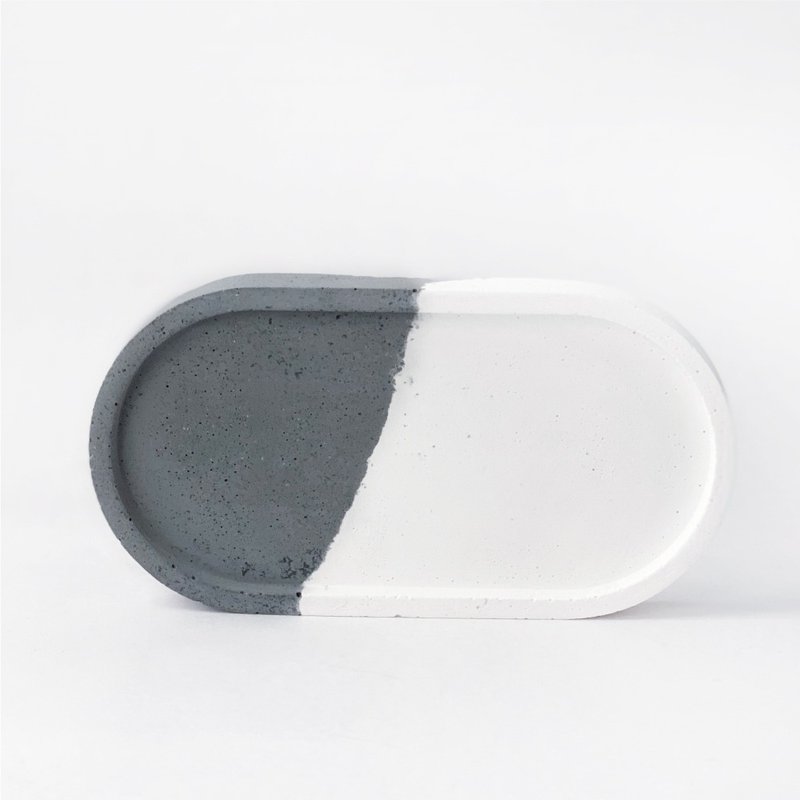 (Pre-order) Jet Black Series | Oval two-color Cement base Cement jewelry tray - Items for Display - Cement Black