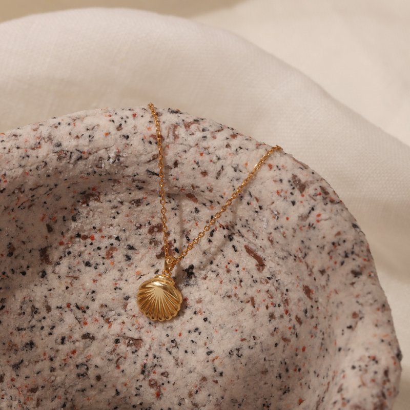 Seashell Necklace,Dainty Shell Necklace,Tiny Shell Necklace,Layering Necklace - Necklaces - Silver Gold