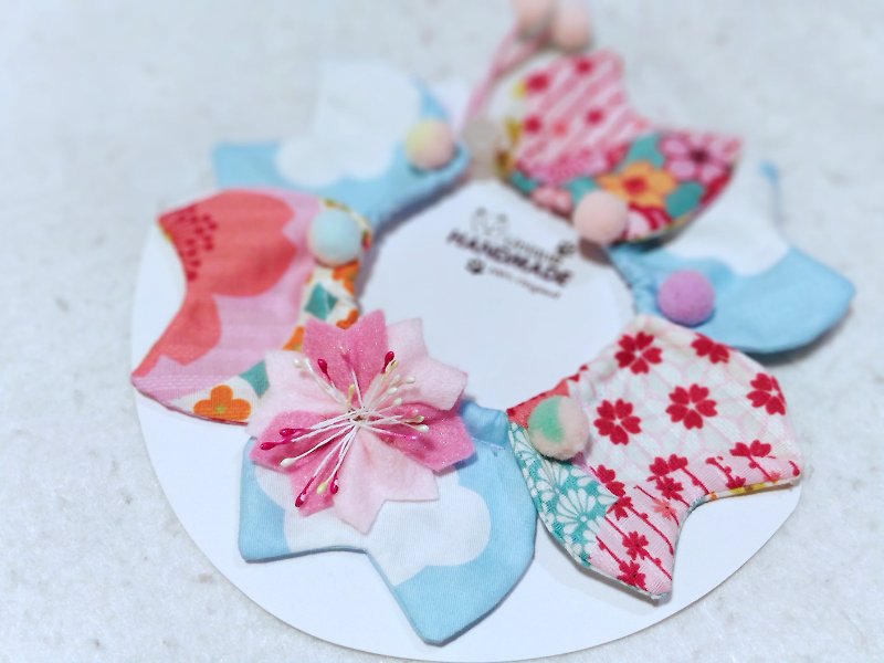Sakura Cherry Blossom Petal Shaped Necklace Collar - ชุดสัตว์เลี้ยง - ผ้าฝ้าย/ผ้าลินิน 