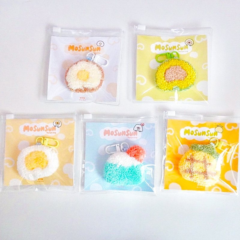 【毛神神】俄羅斯戳戳繡 Peipei招牌迷你吊飾 成品/DIY材料包 - 吊飾/掛飾 - 羊毛 多色