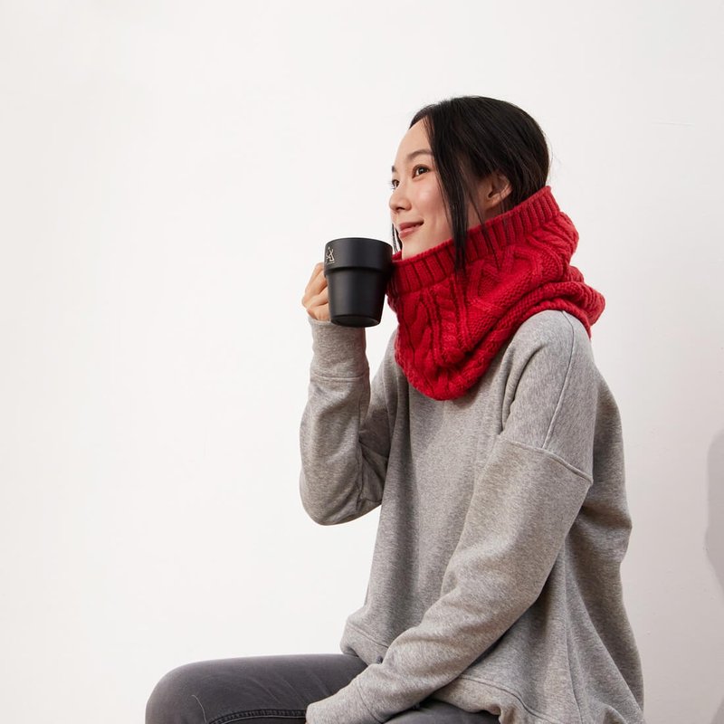 Lulu Cable Knitting Neck  Warmer Scarf - ผ้าพันคอถัก - ไฟเบอร์อื่นๆ สีนำ้ตาล