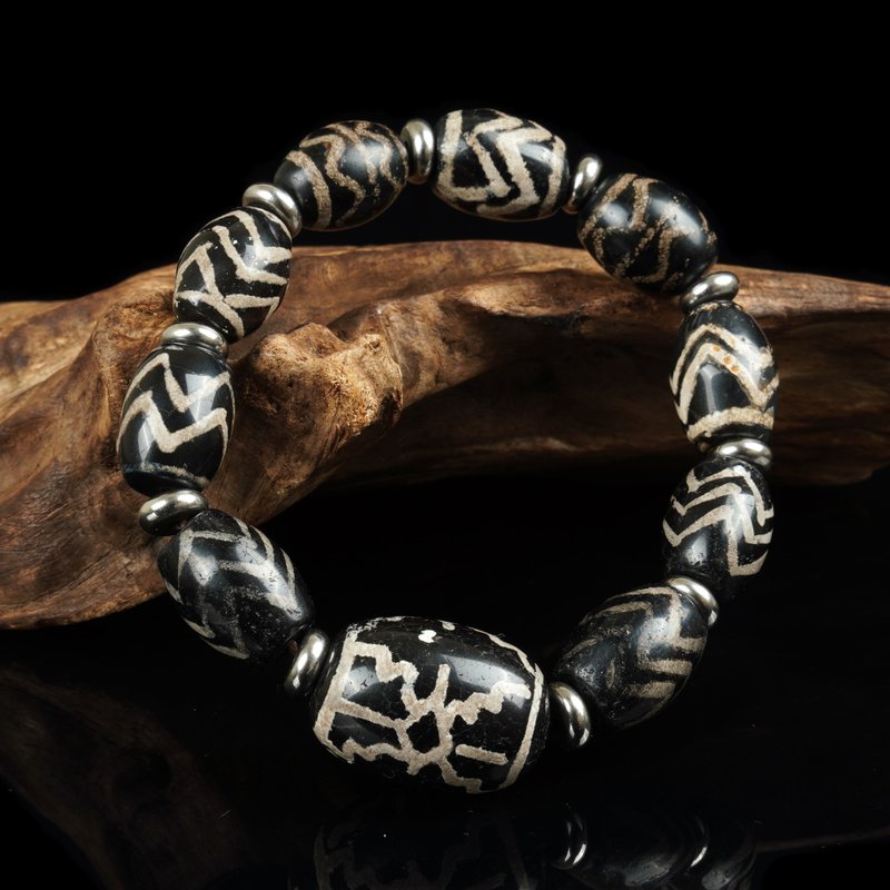 West Asian Sun Totem. Tiger Pattern Ancient Bead Bracelet (inner diameter 17 cm) - Bracelets - Other Materials 