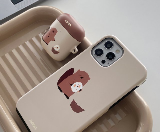 NOON Mr. Beaver and Egg Phone Case