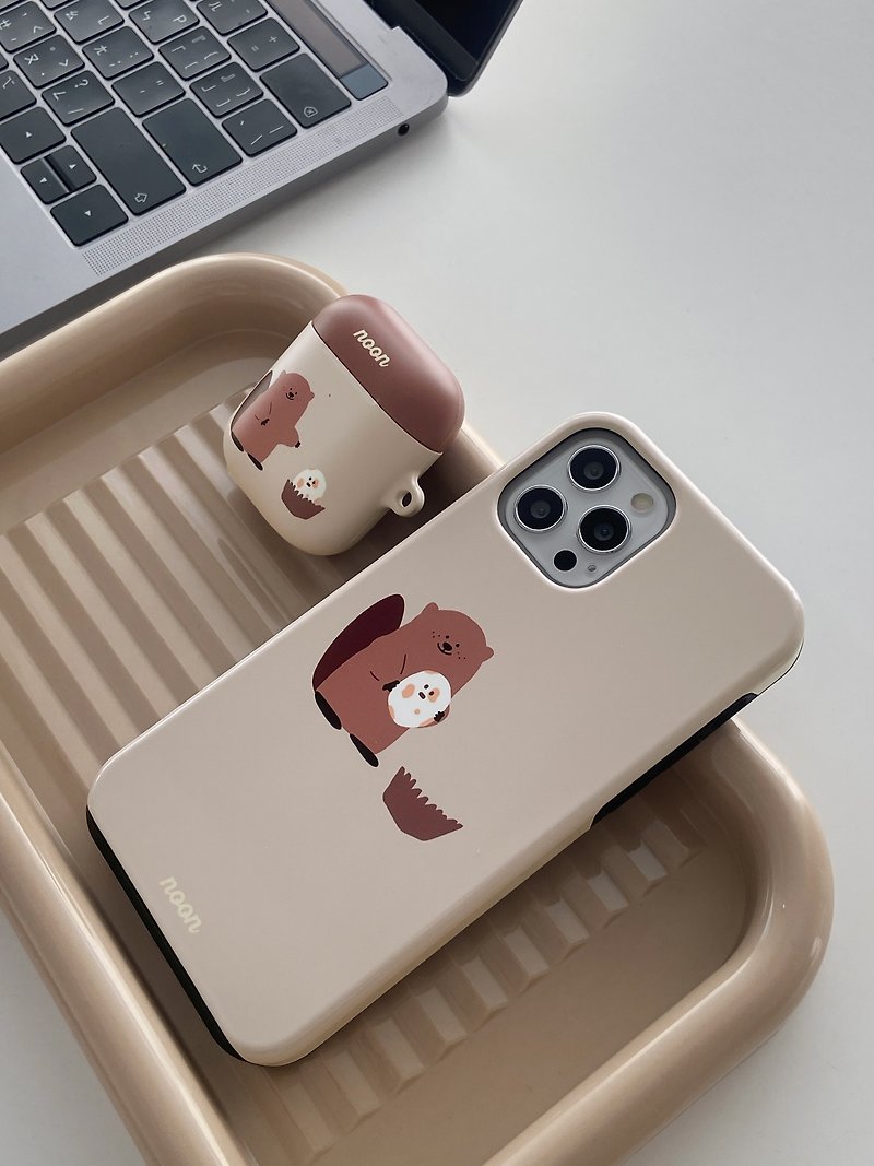【NOON】Mr. Beaver and Egg Phone Case - Phone Cases - Plastic Multicolor