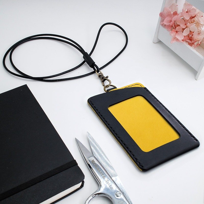 RENEW-Black+yellow vegetable tanned leather hand-made hand-stitched ID holder and card holder - ที่ใส่บัตรคล้องคอ - หนังแท้ สีเหลือง