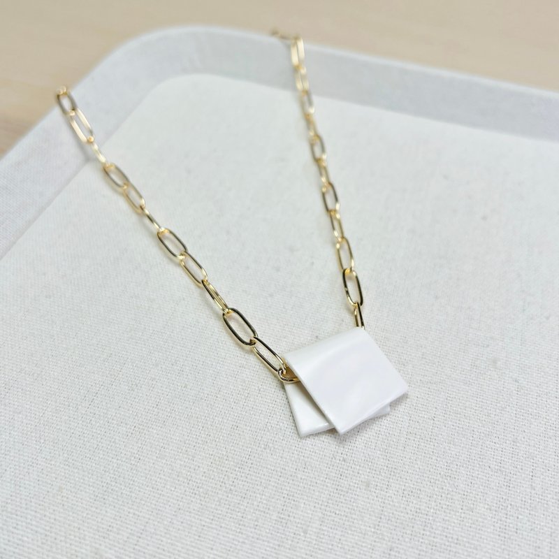 Urban Chic 都會系列  白瓷鍍金項鍊  Secret Note  秘密折頁 - 項鍊 - 瓷 