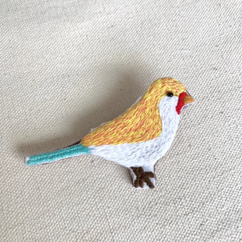 手作り刺繡*鳥の真夏のサンブローチ - ショップ YUU YUU LAB ブローチ