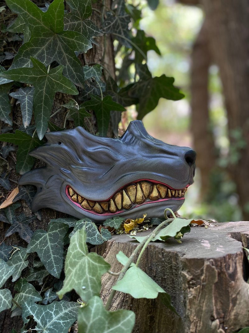 Oni Wolf Mask, Kitsune Half Face Mask Ghost of Tsushima - Wolf mask Wearable - อื่นๆ - พลาสติก สีเทา