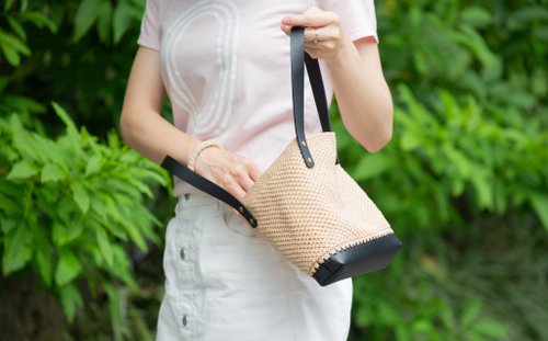 クラシックな編み込みハンドバッグ - ショップ Jenny88 トート