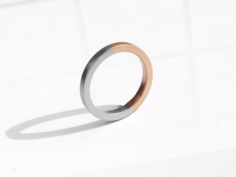 Two-Tone Minimal Ring | Matte Rose Gold - แหวนทั่วไป - โลหะ สีเงิน