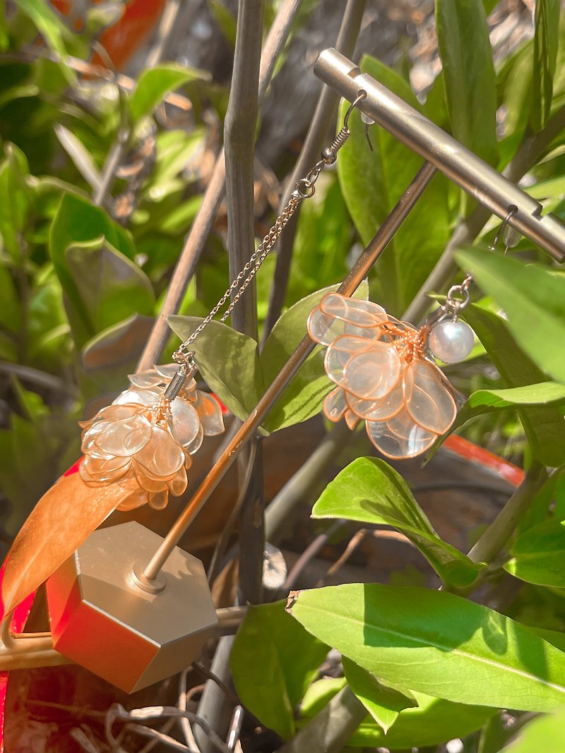 My Deer Crystal Flower Earrings—Xia Yang - ต่างหู - เรซิน สีส้ม