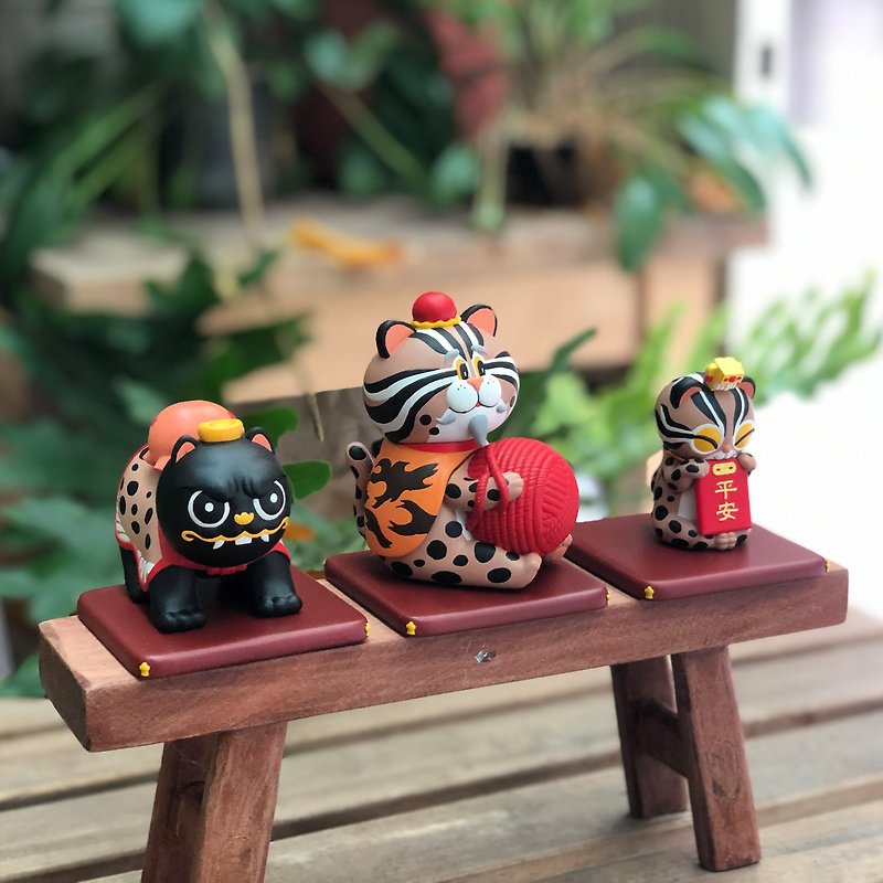 【Save the Stone Tiger 2.0】Three kinds of dolls in total - Stuffed Dolls & Figurines - Resin Multicolor