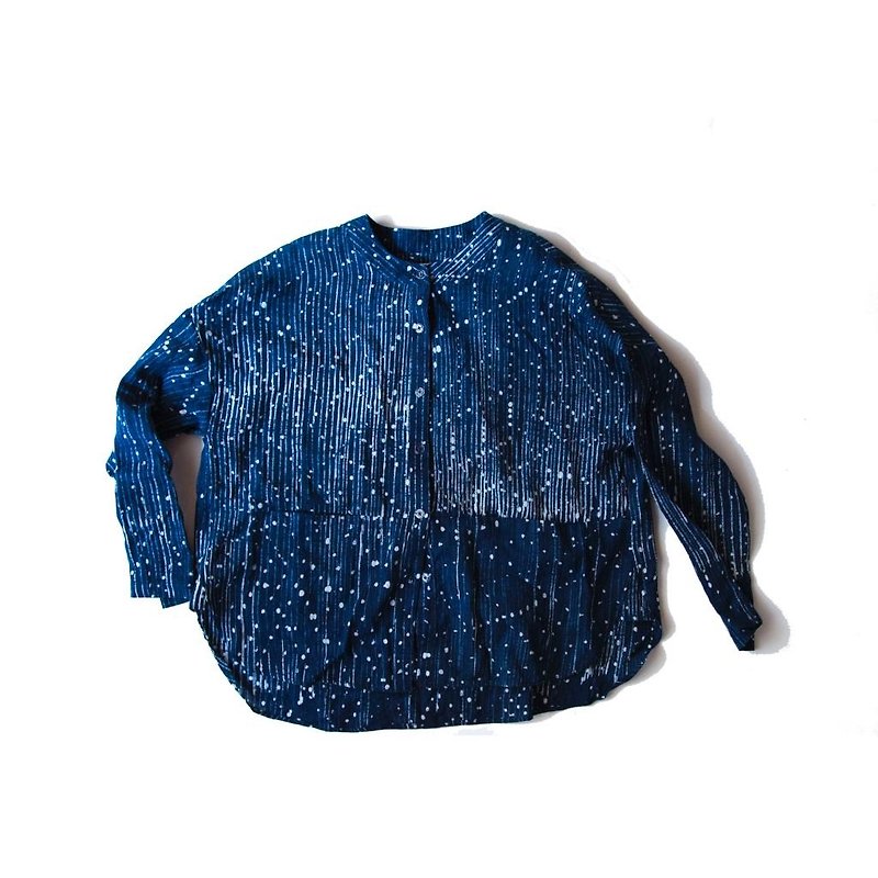 フェット川手作りバティック染料植物青の短いシャツジャケット夏オリジナルデザイン - シャツ・ブラウス - コットン・麻 