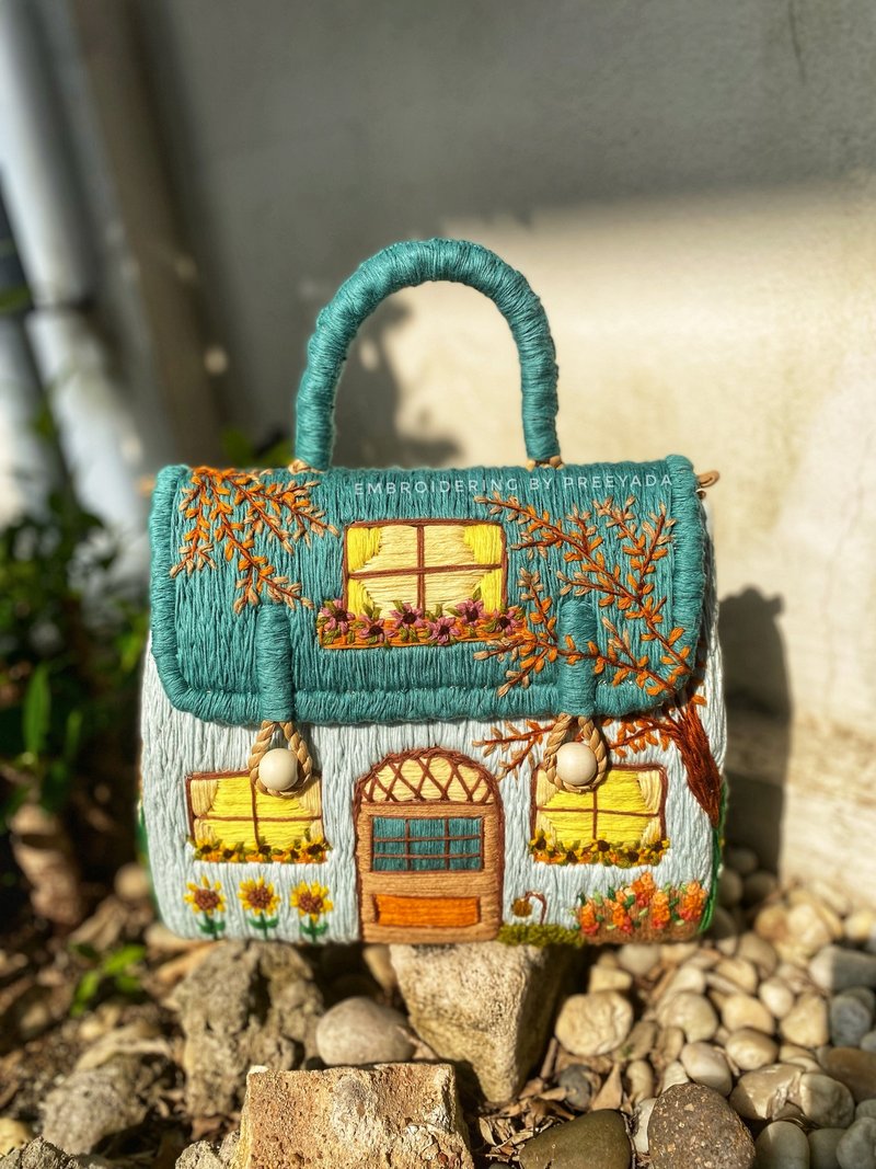 Hand-embroidered water hyacinth woven bag - Handbags & Totes - Thread 