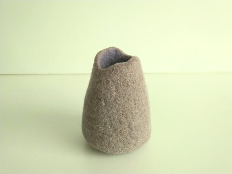 Wool felt lotus root purple handmade vase - Pottery & Ceramics - Wool 