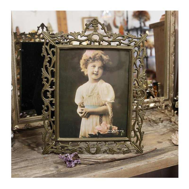 台灣老件.簍空鐵件銅金色金屬相框.畫框.歐式宮廷復古風格.重量沉 - 相框/畫框 - 其他金屬 