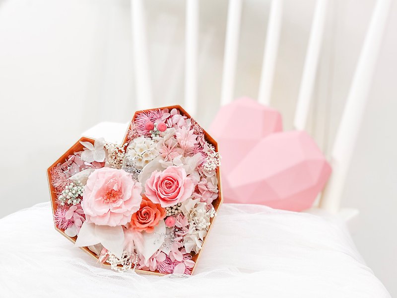 Love sweet flower box two-color can be put on the ring, plus light string, birthday gift, wedding gift - Dried Flowers & Bouquets - Plants & Flowers Multicolor