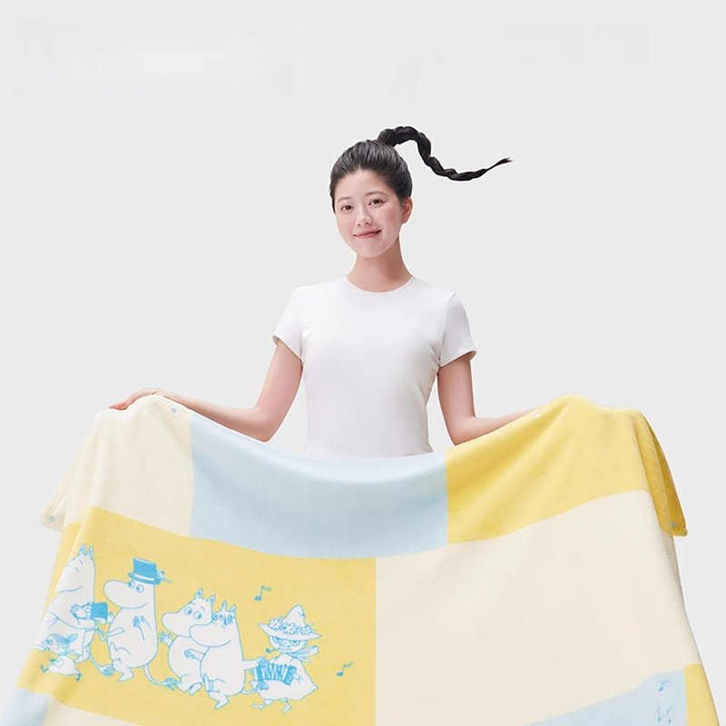 [Free shipping] Moomin co-branded blanket for office naps and air conditioning - ผ้าห่ม - วัสดุอื่นๆ 