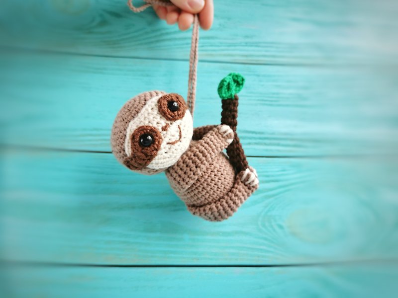 Sloth, bag keychain, car accessories, holiday gift, sloth charm - 鑰匙圈/鎖匙扣 - 其他材質 咖啡色