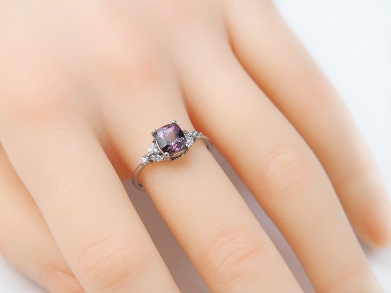 Tipsy | Spinel / 925 Stone Silver | Natural Gemstone Ring - แหวนทั่วไป - เครื่องเพชรพลอย สีม่วง