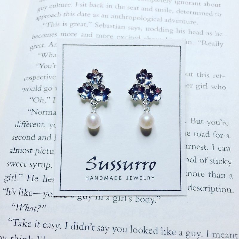Light Jewelry Series Sakura Pearl Earrings - ต่างหู - เงินแท้ สีเงิน