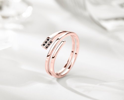 Majade Jewelry Design 黑鑽石14k金長方形訂婚戒指 另類環狀矩形求婚鑽戒 三圈結婚戒指