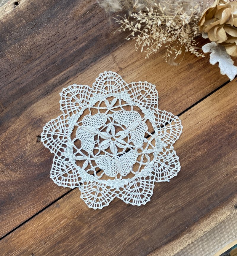 [Good Day Fetish] German vintage antique hand-woven lace 013 atmospheric home decoration - ผ้ารองโต๊ะ/ของตกแต่ง - วัสดุอื่นๆ ขาว