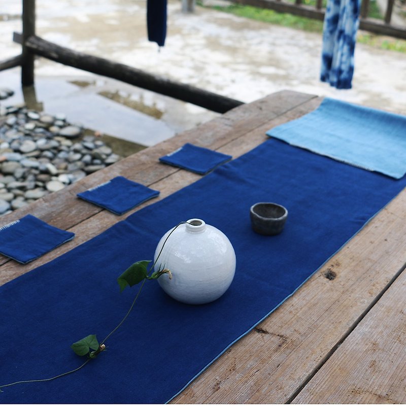 Yishanren |ブルー染め二色手織りネイティブコットン手縫い刺身刺繍ティーマットティータオル二層長方形テーブルランナー - ランチョンマット - コットン・麻 