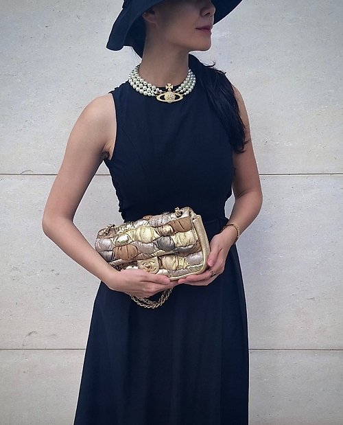À Paris ｜漫步巴黎 Limited edition香奈兒金色拼接小羊皮CF Chanel Golden Quilt CF